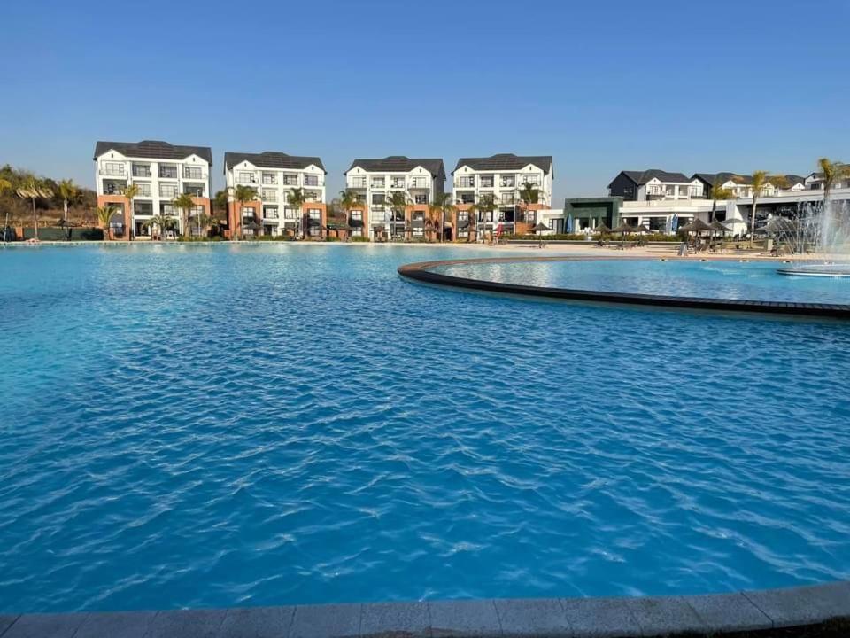 Rnr Crystal Lagoon Apartman Pretoria-Noord Kültér fotó